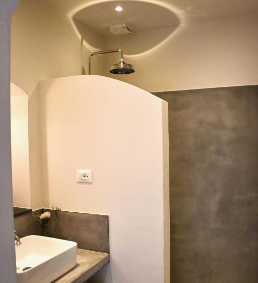 Полулюкс с Балконом, Apricus Locanda Boutique