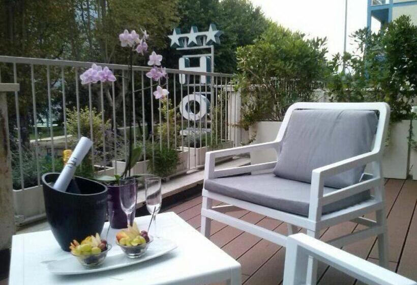 اتاق استاندارد با تخت بزرگ, Hll Hotel Lungolago Lecco Como Lake