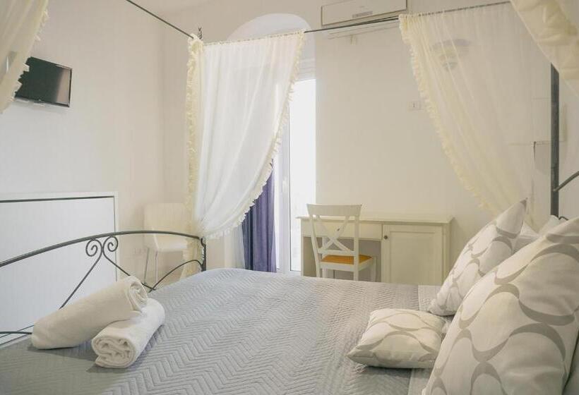 Полулюкс, Casa Giulia