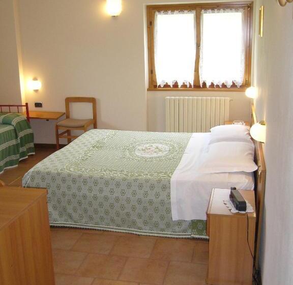 اتاق استاندارد سه نفره, Ristorante San Pietro