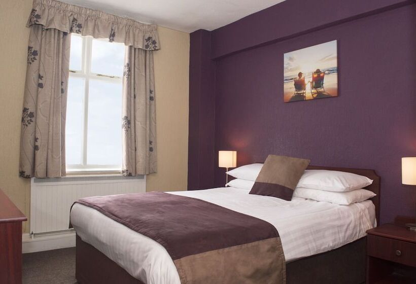 Номер Стандарт, The Esplanade Hotel By Compass Hospitality