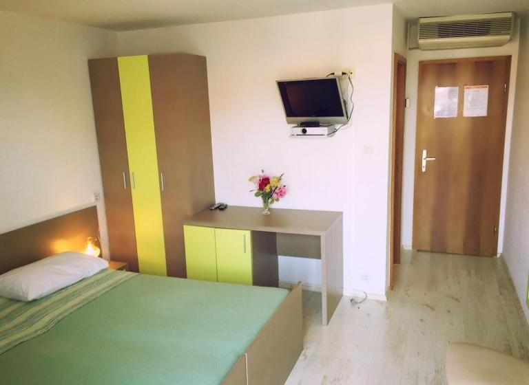 اتاق استاندارد, B&b Sidro