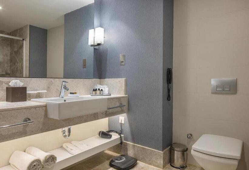 اتاق لوکس با تخت بزرگ, Elexus Hotel Resort & Spa & Casino