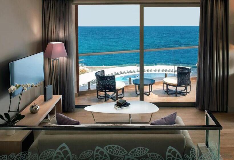 اتاق لوکس با تخت بزرگ, Elexus Hotel Resort & Spa & Casino