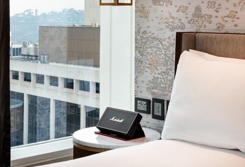 클래식 룸 더블 침대, Intercontinental Perth City Centre, An Ihg
