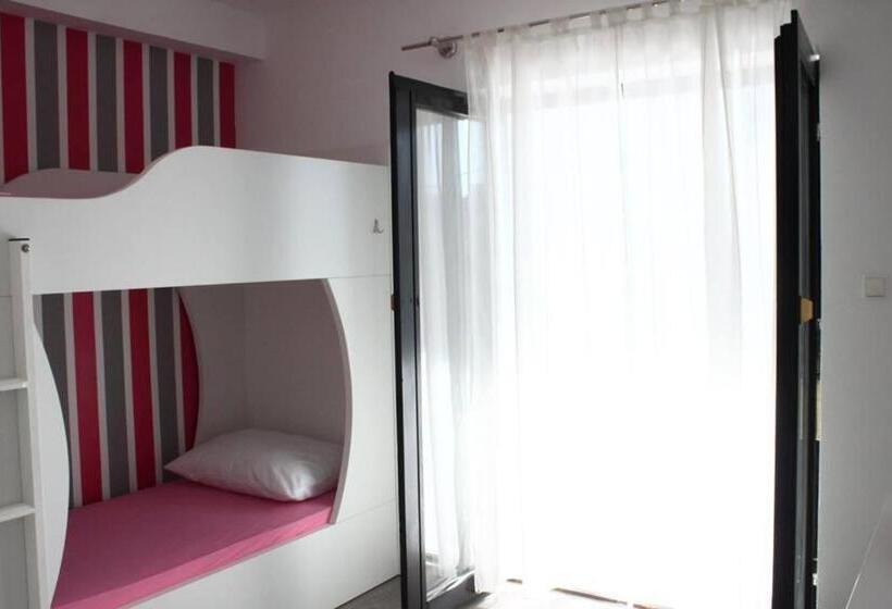 تختخواب در اتاق مشترک, Hostel Splendido