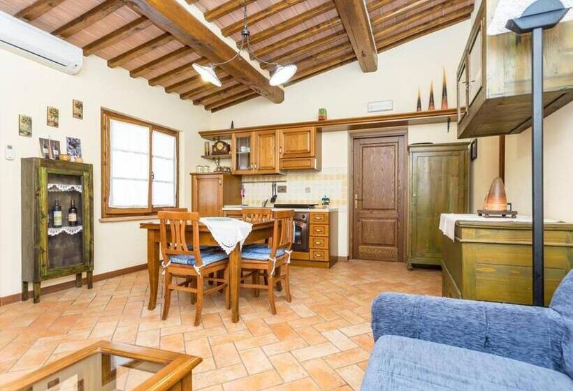 ویلای یک اتاق خوابه با استخر شنا, Agriturismo Privato La Casa Del Sole