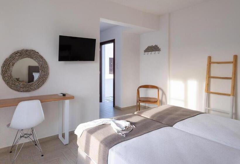 Номер Стандарт, Aella Residence