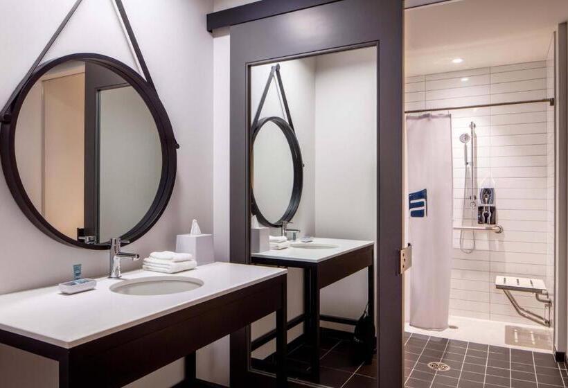 غرفة قياسية سرير كينج, Aloft Philadelphia Downtown