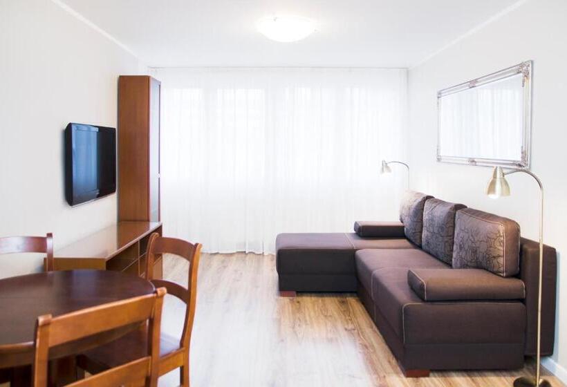 １ベッドルームのスーペリアアパートメント, Hosapartments City Center