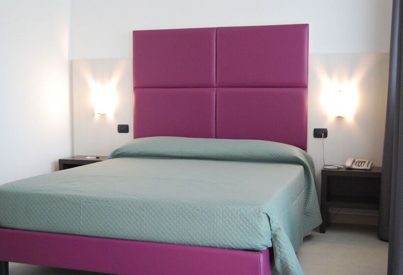 豪华三人间, Maestrale Resort Hotel   Alberese, Grosseto