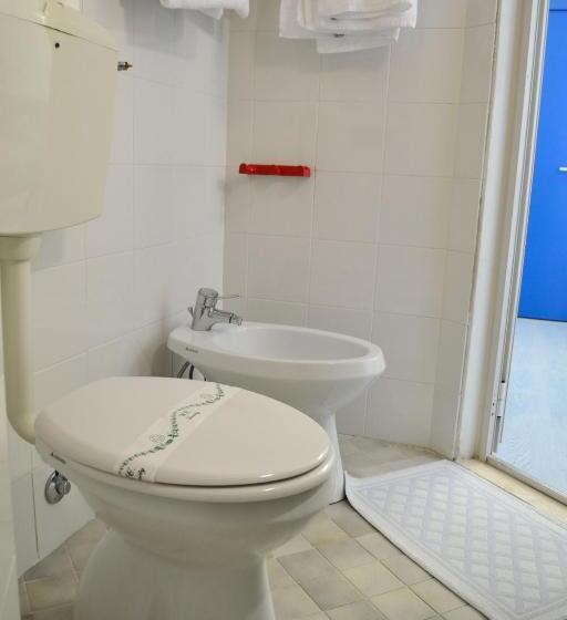 Quarto Triplo Estandar com Sacada, Playa E Mare Nostrum