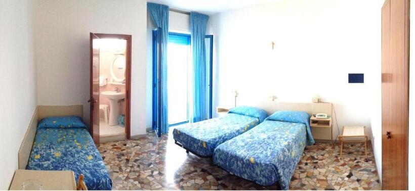 Трехместный Номер Стандарт с Балконом, Playa E Mare Nostrum