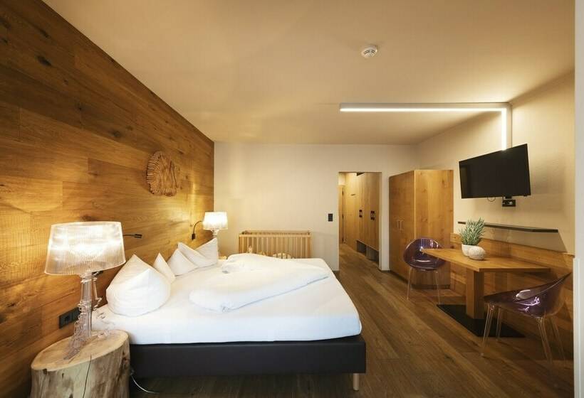 اتاق خانوادگی, Almhof Family Und Wellness Resort