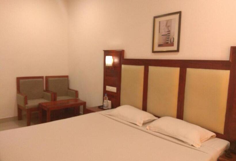 Standard Szoba King Size Bed, Sandra Palace