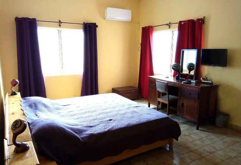 اتاق استاندارد, Chez Fanny