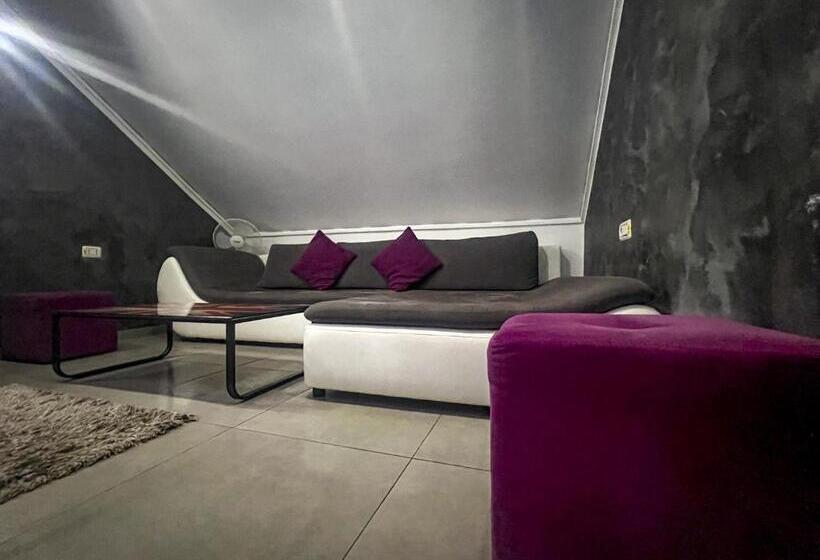 Habitación Deluxe, Cazare Moldi   Regim Hotelier