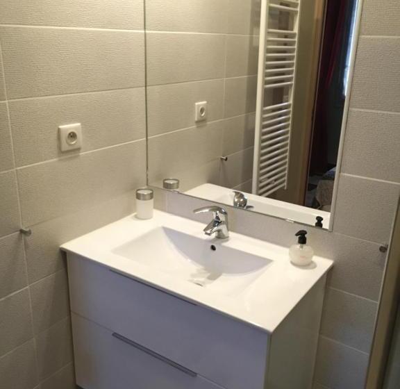 آپارتمان 1 خوابه اینتریور, Villa Maredda