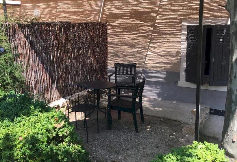 آپارتمان 1 خوابه با تراس, Villa Maredda