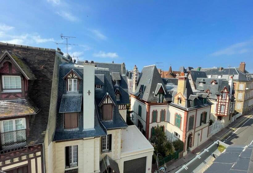 اتاق استاندارد یک نفره, Le Trouville   Hotel De Charme