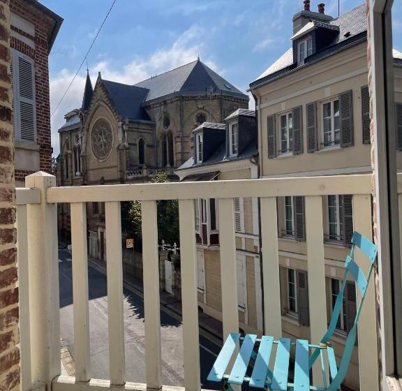 اتاق لوکس, Le Trouville   Hotel De Charme