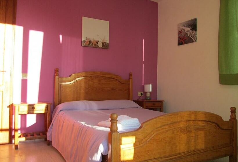 Апартаменты 1 Спальня, La Palma Hostel By Pension Central