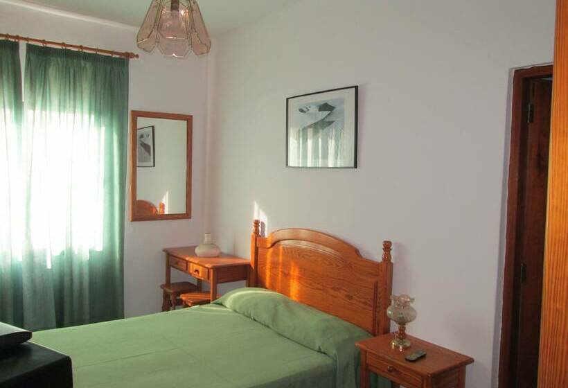 Номер Стандарт, La Palma Hostel By Pension Central