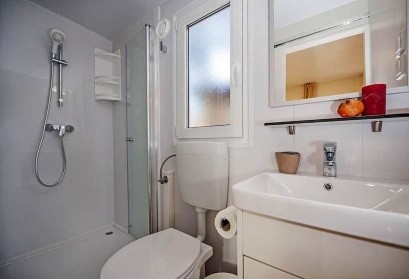 침실 2개 주택, Porton Mobile Home