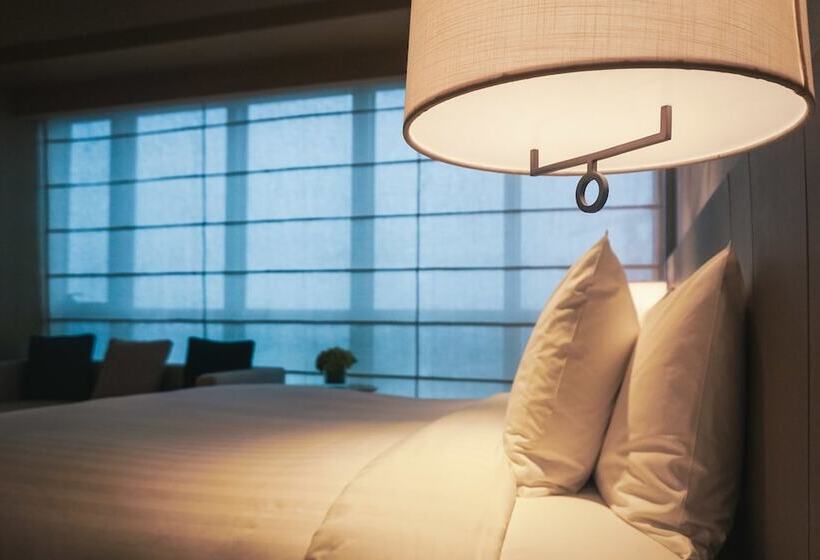 Quarto Deluxe, Courtyard By Marriott Shanghai Hongqiao