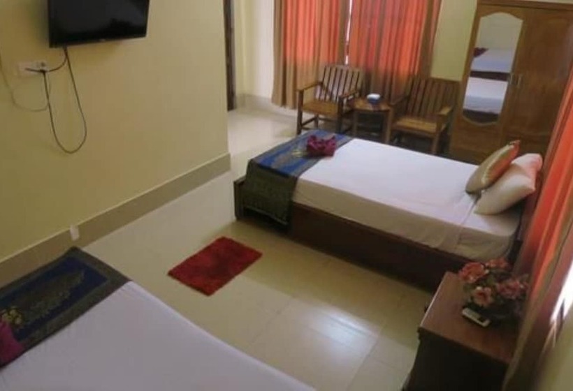 اتاق استاندارد سه نفره, Kampot Guesthouse