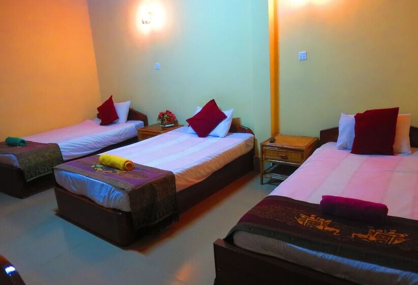 اتاق استاندارد سه نفره, Kampot Guesthouse