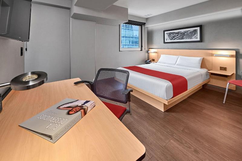 اتاق استاندارد چهار تخته, Swissotel Al Maqam Makkah
