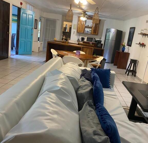 آپارتمان لوکس 1 خوابه, Perico Azul & Surf Camp