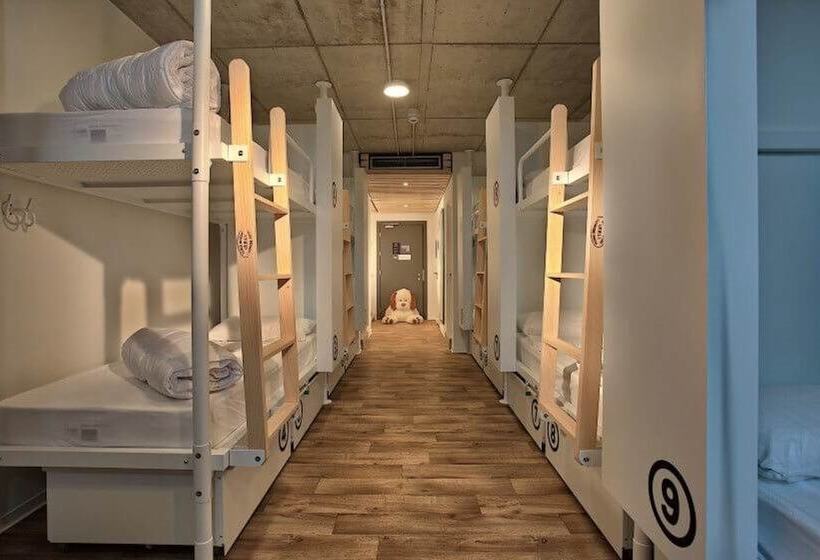 Кровать в Общей Комнате, Anda Venice Hostel