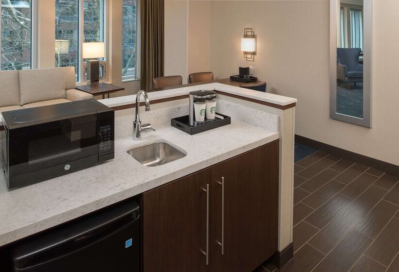 Suite Tilpasset til Handicappede, Embassy Suites By Hilton Seattle Downtown Pioneer Square