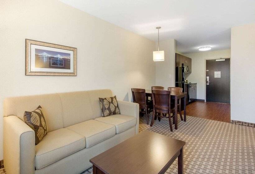 Люкс, Mainstay Suites St. Louis Airport