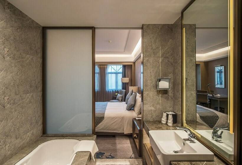 سوییت سوپریور, The Qube Hotel Nanchang East