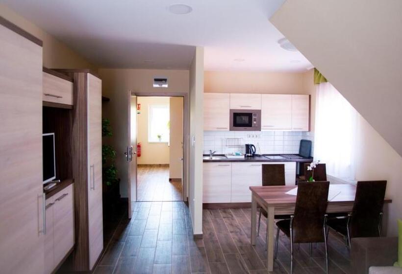 Семейный Номер, Irány Colorado Apartman