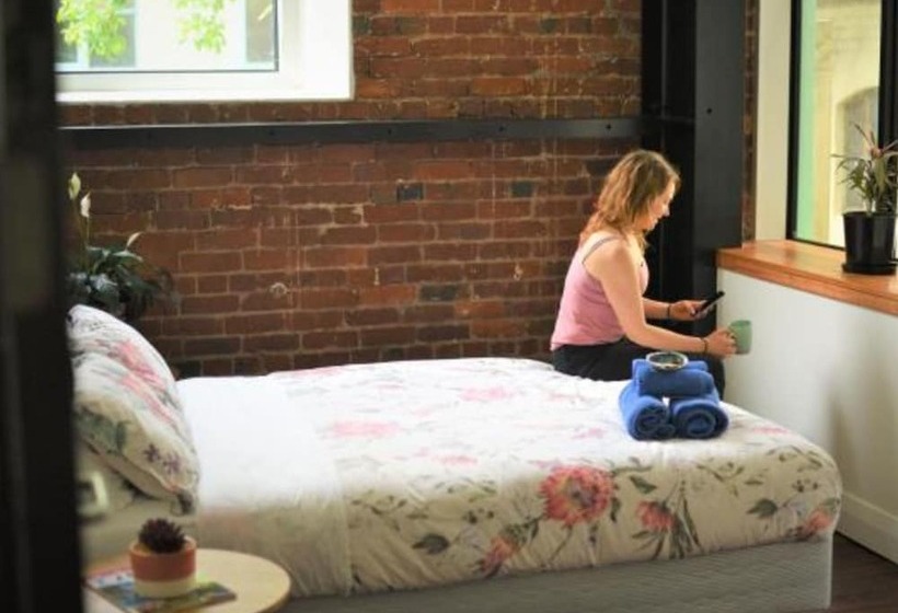 اتاق استاندارد با سرویس بهداشتی مشترک, The Marion Hostel