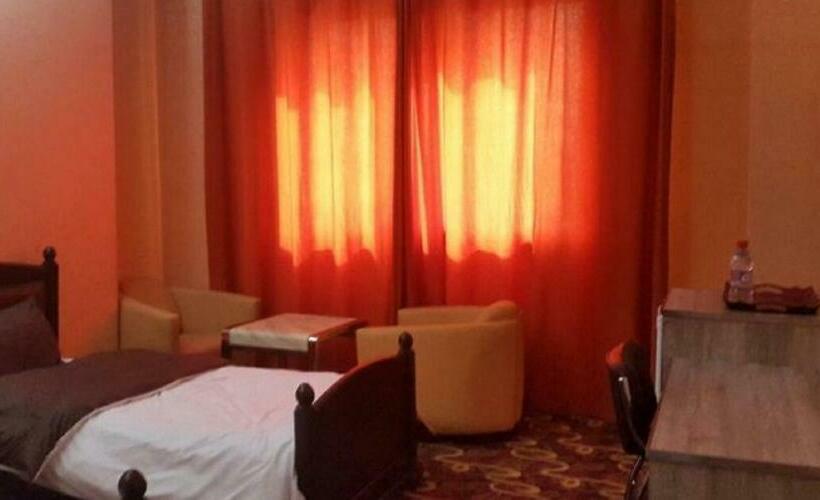 اتاق استاندارد یک نفره, Casablanca