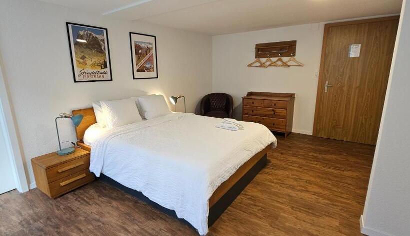 غرفة قياسية, The Aarburg Hotel & Café