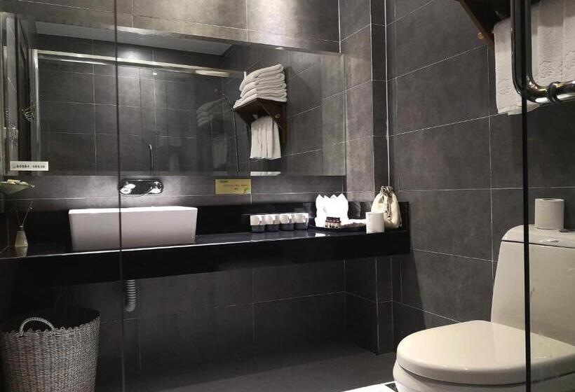 Семейный Номер, Undo Resort