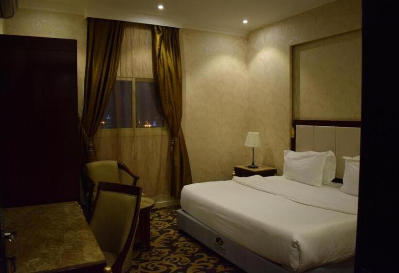 Deluxe Appartement met 1 Slaapkamer, Concord Plaza