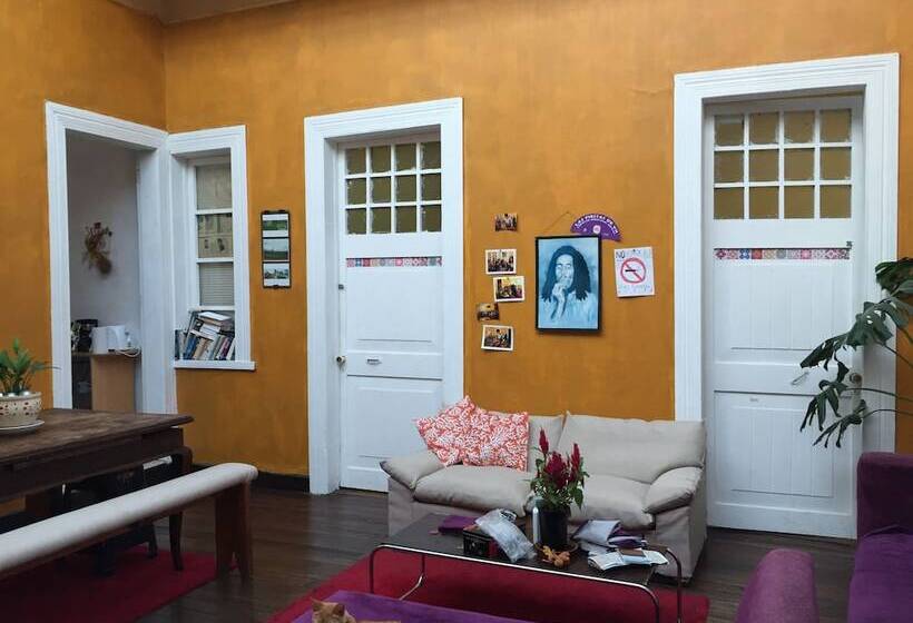 تختخواب در اتاق مشترک, Casa Elias Valpo   Hostel
