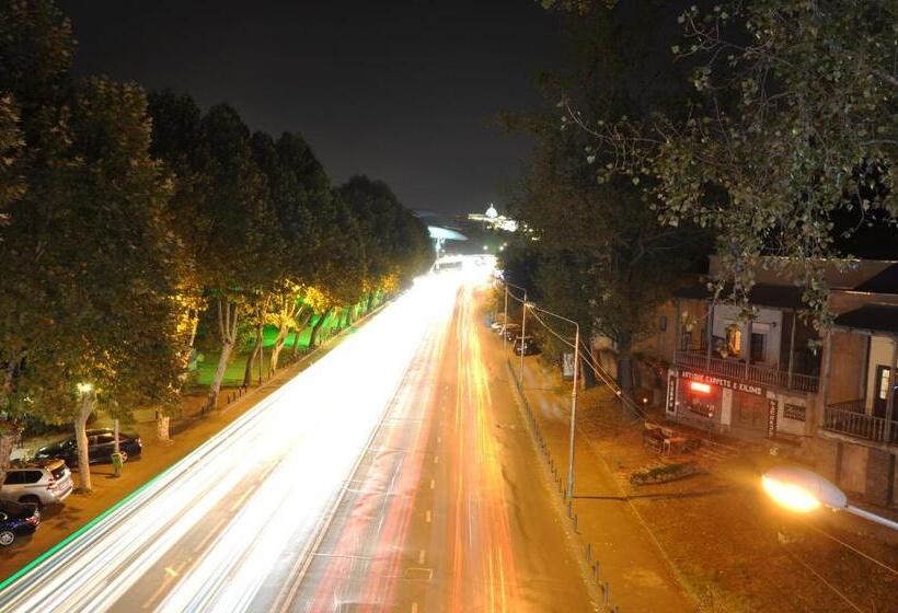 اتاق استاندارد, Atlant