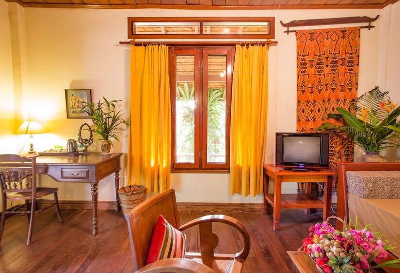 سوییت سوپریور, Terres Rouges Lodge