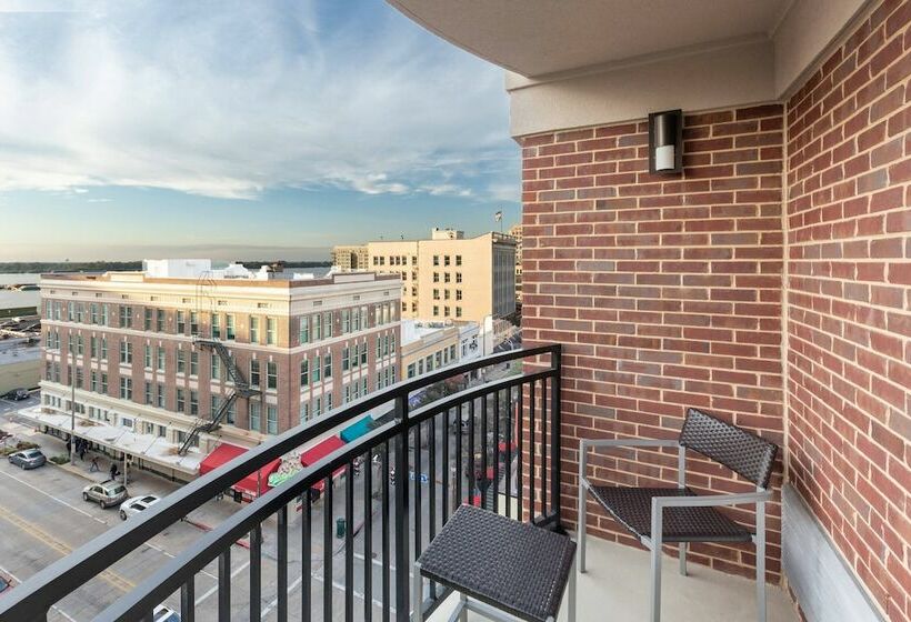 Quarto Estandar Cama Casal, Courtyard By Marriott Baton Rouge Downtown