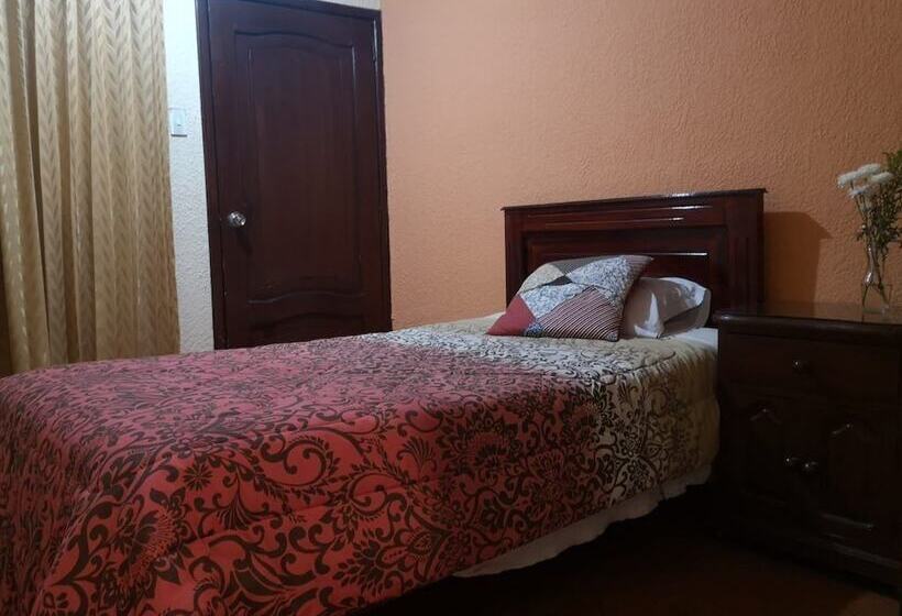 اتاق استاندارد یک نفره, Rincon De La Alameda