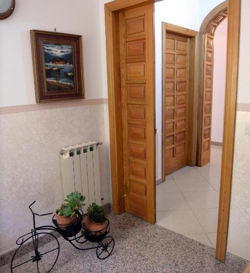 Apartamento 2 Dormitórios, Albachiara