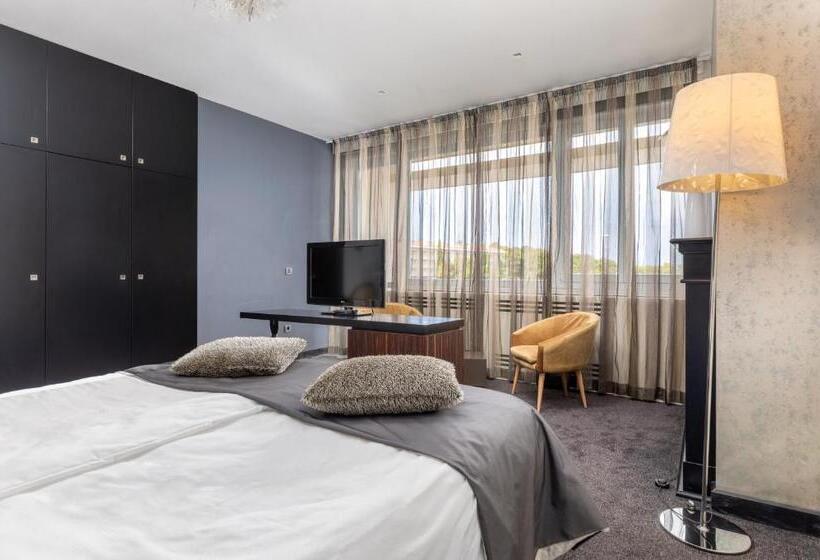 발코니가 있는 바다 전망 수피리어 룸, Brijuni Hotel Istra